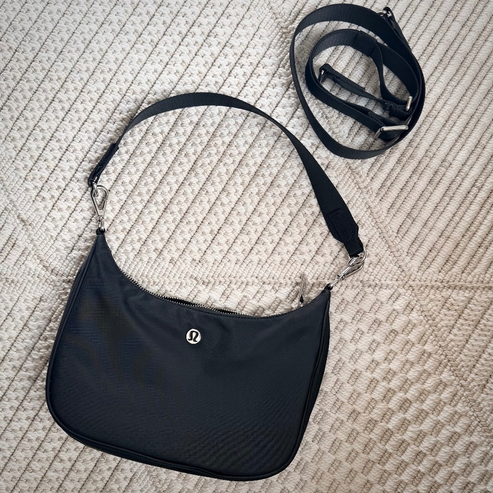 Lululemon City Essentials Small Shoulder Bag 3L